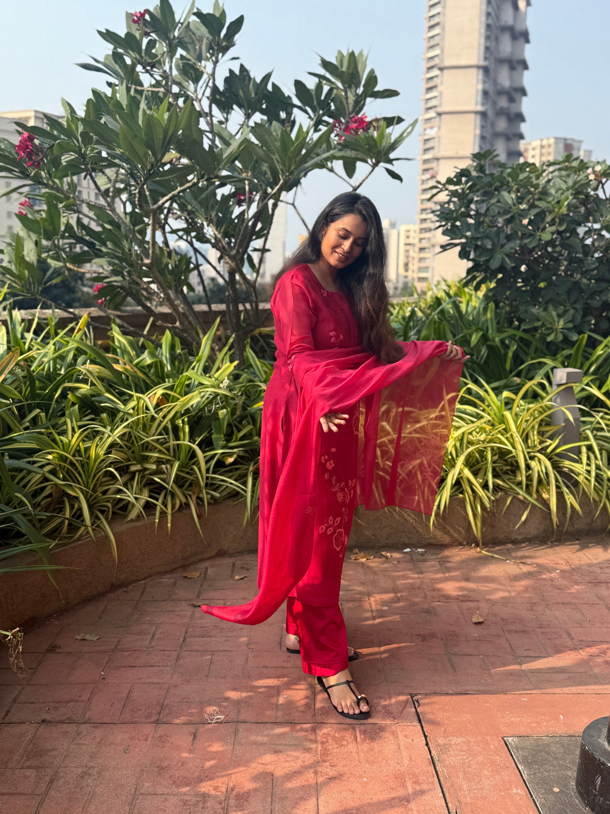 Scarlet Red Floral Appliqué Mul Chanderi Kurta Set