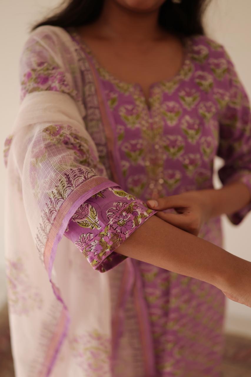 Lilac butti Hand Embroidered Set