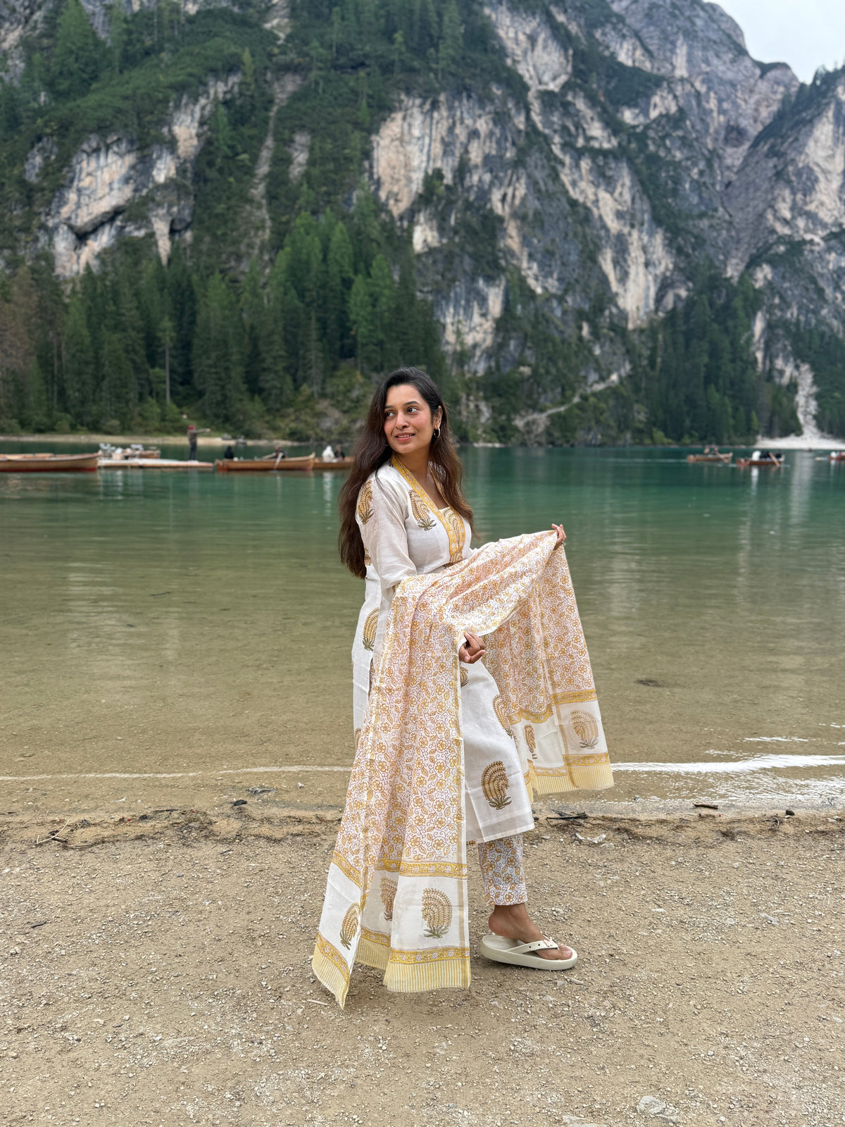 Darya Chanderi Silk Kurti Pant Dupatta Set | Yellow | KanthaIndia