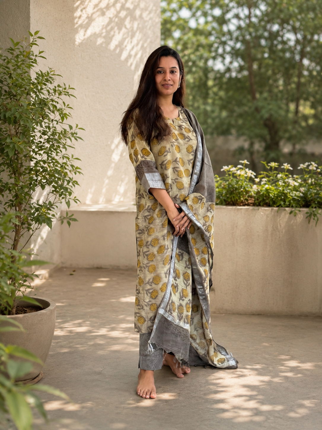 Aswi Cotton Linen Kurta & Dupatta