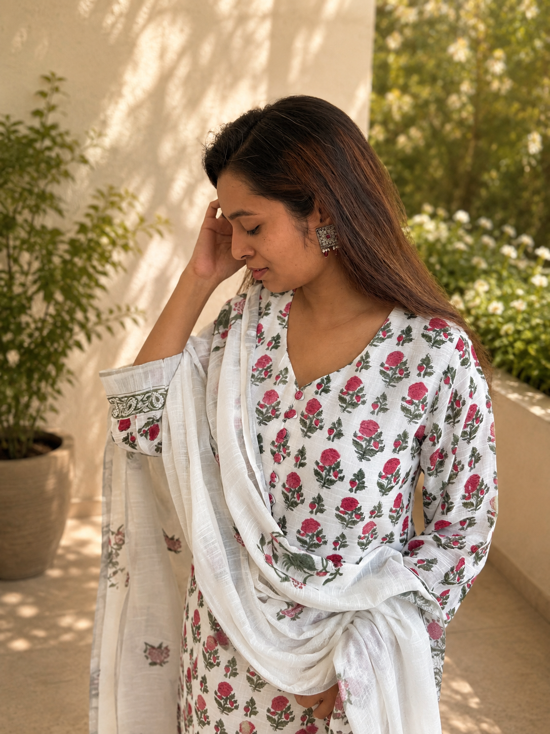 Indira Gulbahaar Cotton Linen Kurta Set